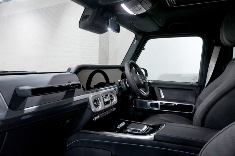 2025年式 MP2025 メルセデスベンツ G450d(ISG搭載) AMGラインPKG MANUFAKTURプログラム トラバーチンベージュ MQ4048
